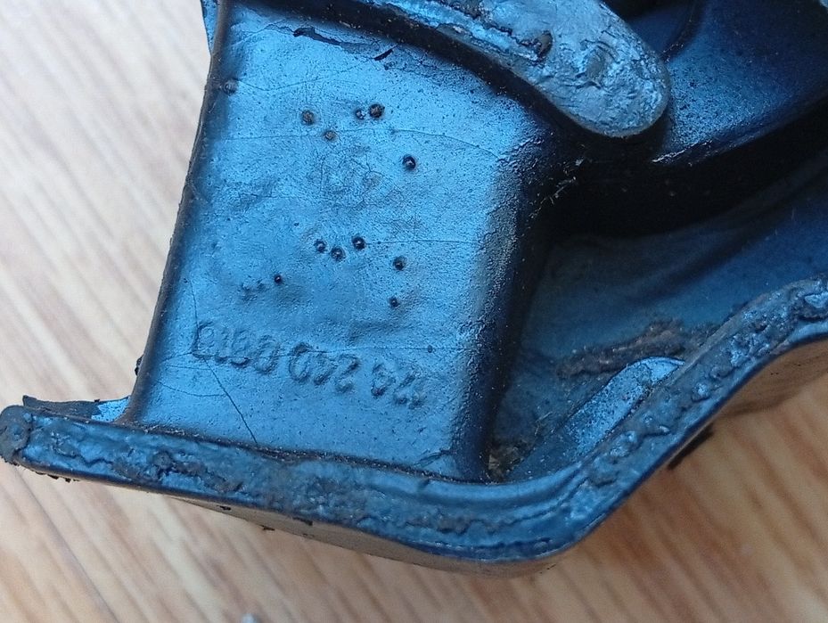 Подушка Мерседес 124,201