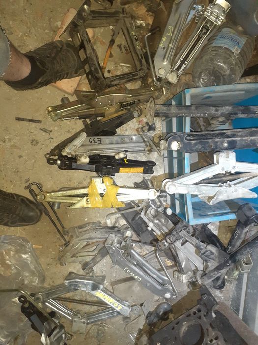 Домкрат рио пассат альмера 210 190 Е39