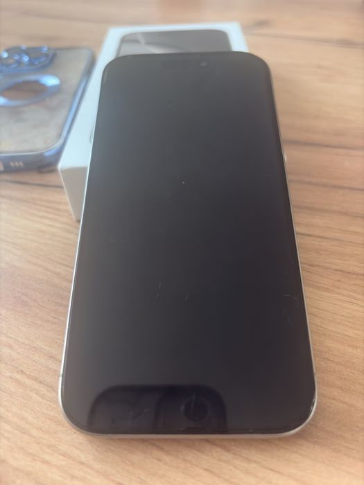 Iphone 16 pro 128gb Titanium - гаранция Vivacom до 12.12.2027