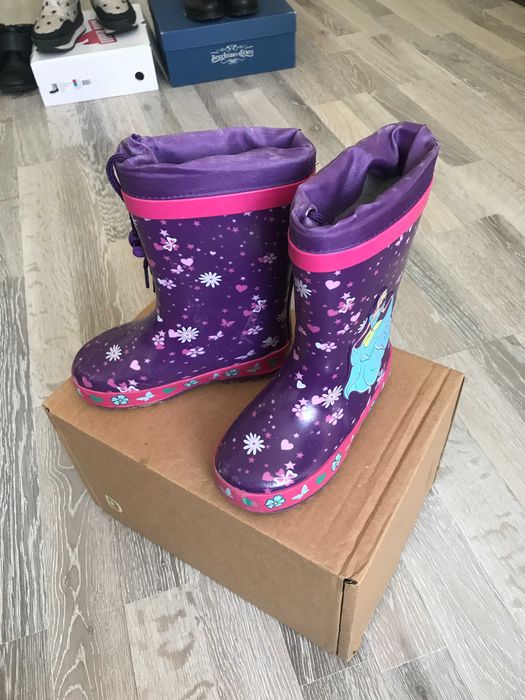 Обувь детская на девочку