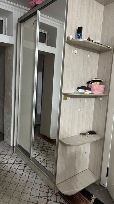 Холға арналған сыйымды шифоньер-купе