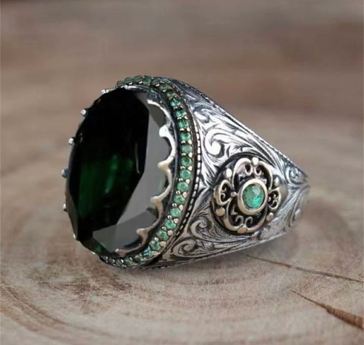 Луксозни мъжки пръстени