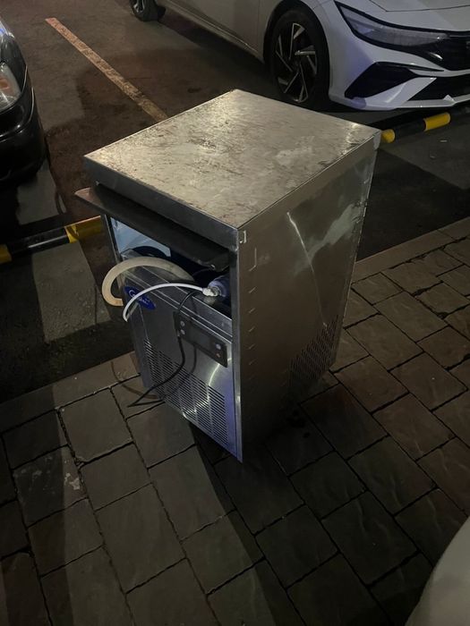 Продается бу ледодельник(ice maker)