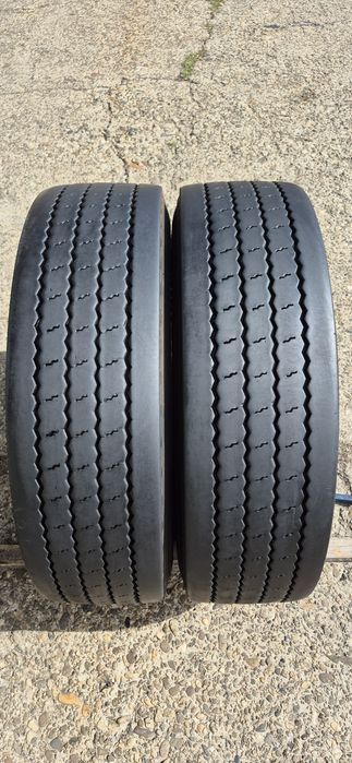 2 anvelope camion directie Continental 235/75/17,5;dot 2023.Pretul este pe bucata.