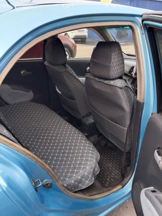 Автомобиль Nissan