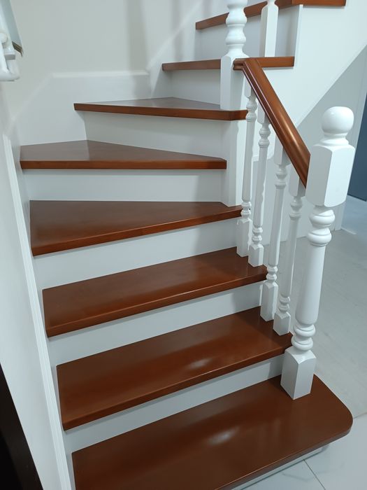 Изготовление лестниц под ключ