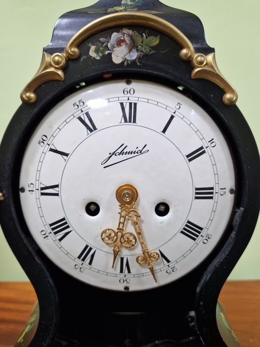 Прекрасен антикварен настолен каминен часовник Schmid