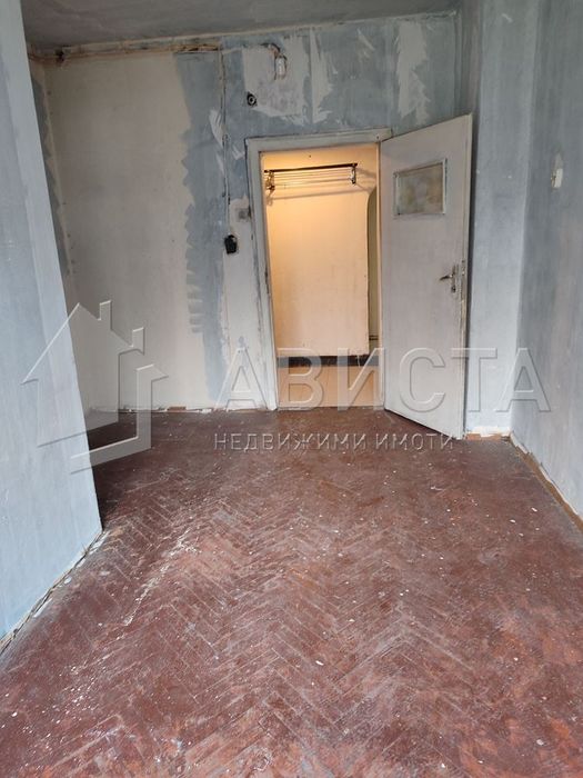 Продава се Двустаен апартамент в София, Център - 69 кв.м за 2377 €/кв.м - Снимка #3