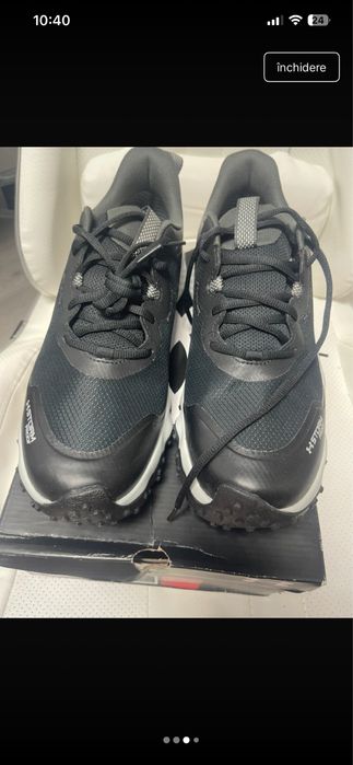 Under armour black