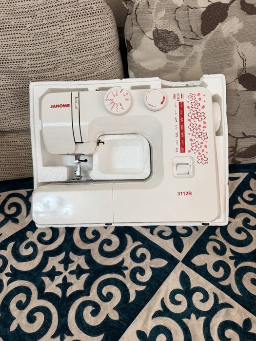 Швейная машина Janome 3112R