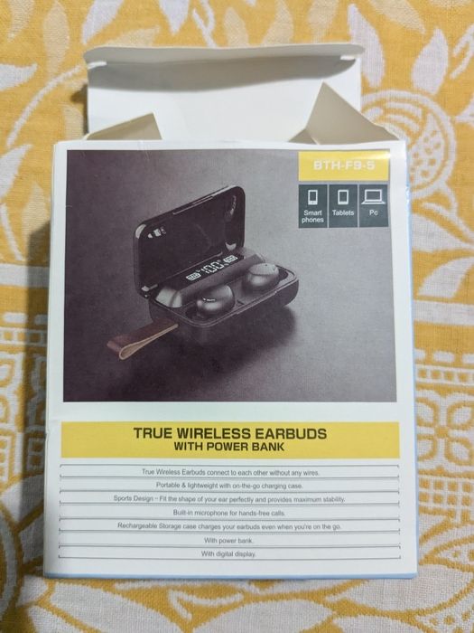 Căști wireless bluetooth