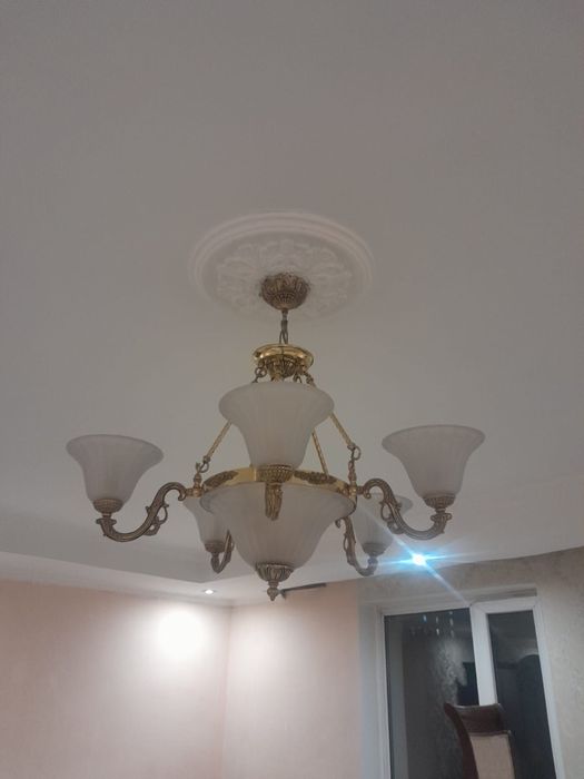 Люстра из стекла