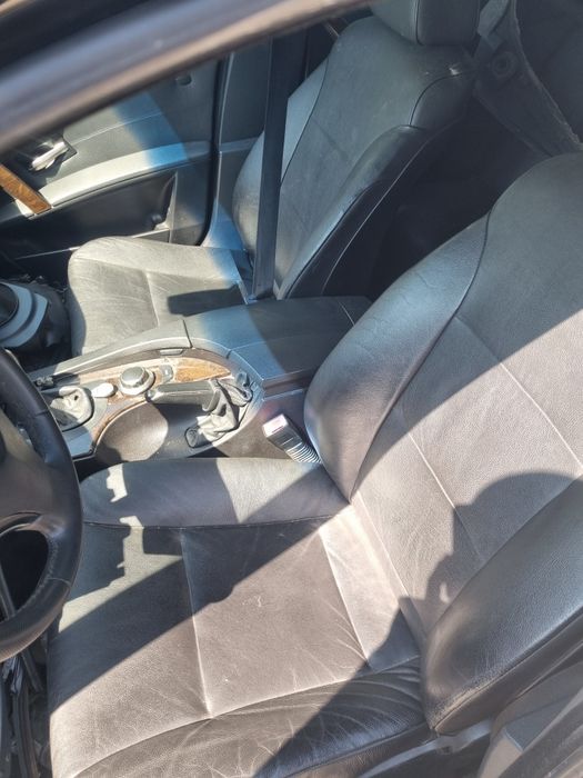 Продавам кожен салон за бмв Е61