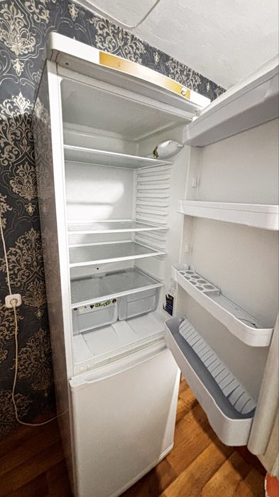 Холодильник indesit отличный
