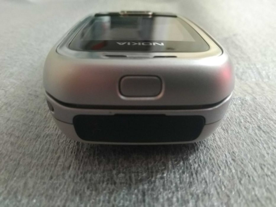Продам Nokia 6111