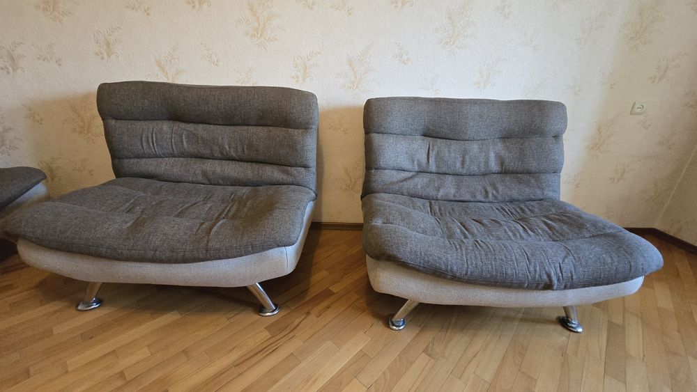 Продам диван и два кресла