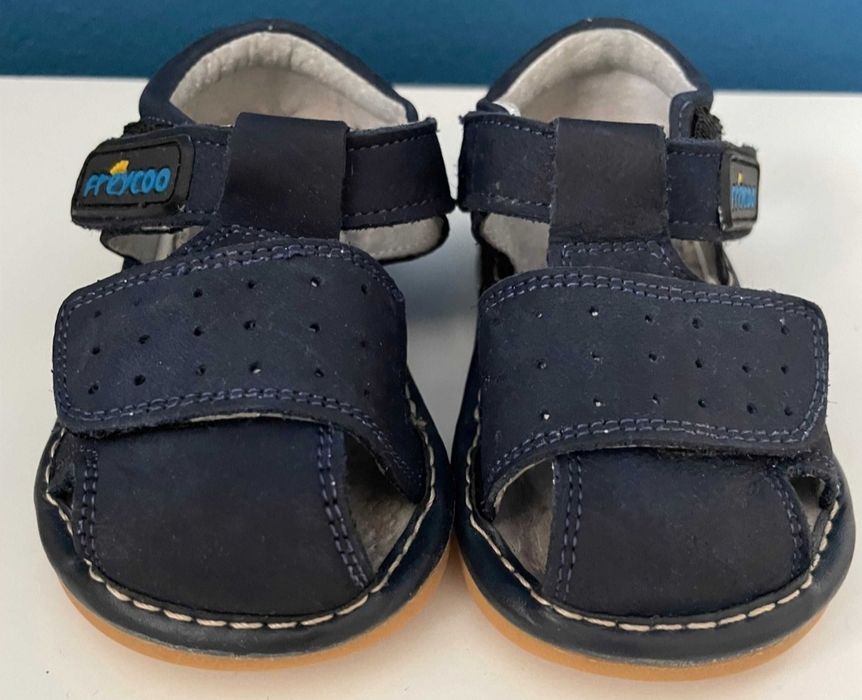 Vând săndăluțe Freycoo mărimea 20 (12.5 cm)