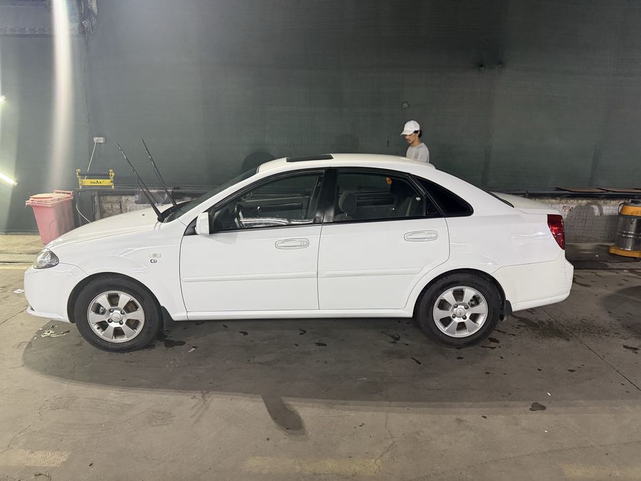 Срочно продается Gentra