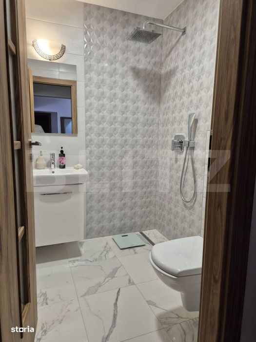 Apartament 4 camere, 80 mp, 2 balcoane, renovat, zona Manastur