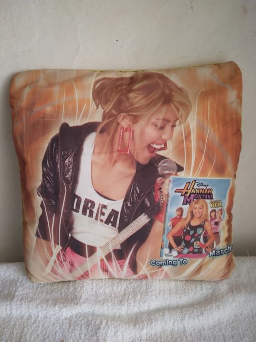 Perna Hannah Montana ieftin la 40 de lei