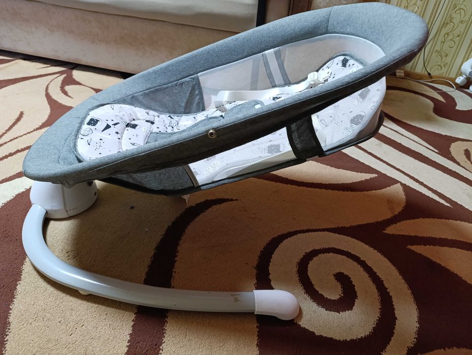 Продам детский шезлонг, 400.000 сум.