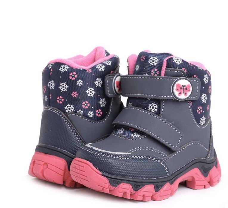 Продам детские ботинки зимние