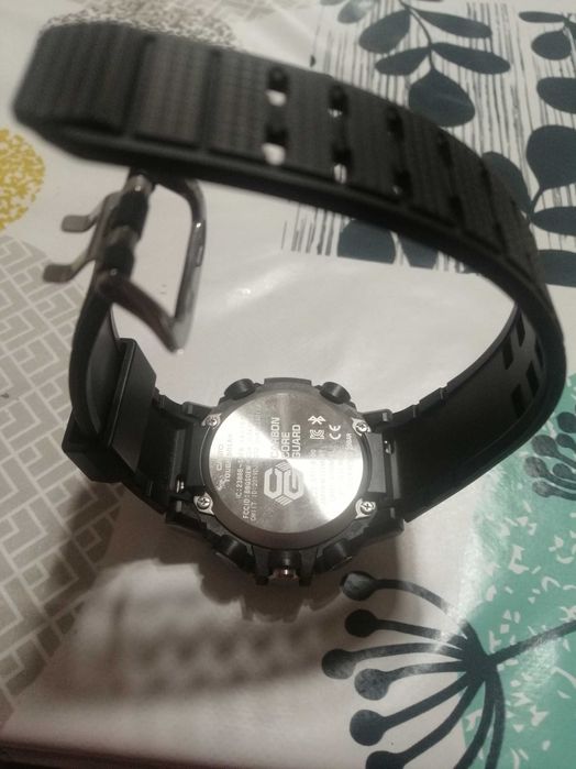 Casio G - shock b300 с гаранция