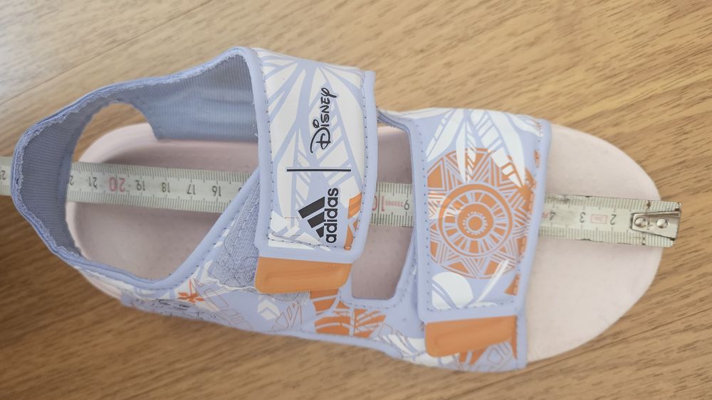 Сандали за момиче Calvin Klein и adidad
