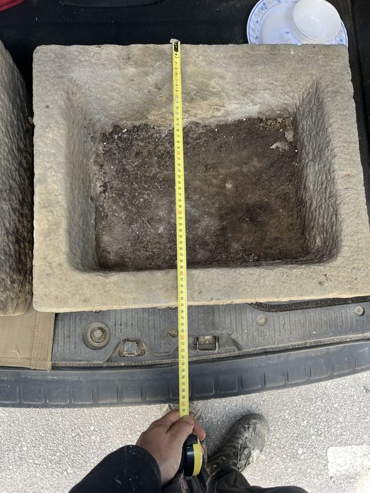 Каменни корита 2 бр.