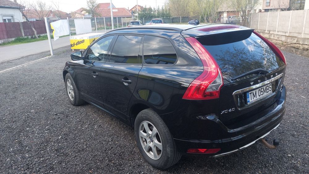 Vând sau Schimb     Volvo Xc60 2016 4x4