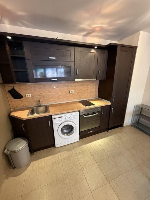 Дава се под наем Двустаен апартамент в София, Борово - 60 кв.м за 578.34 € - Снимка #1