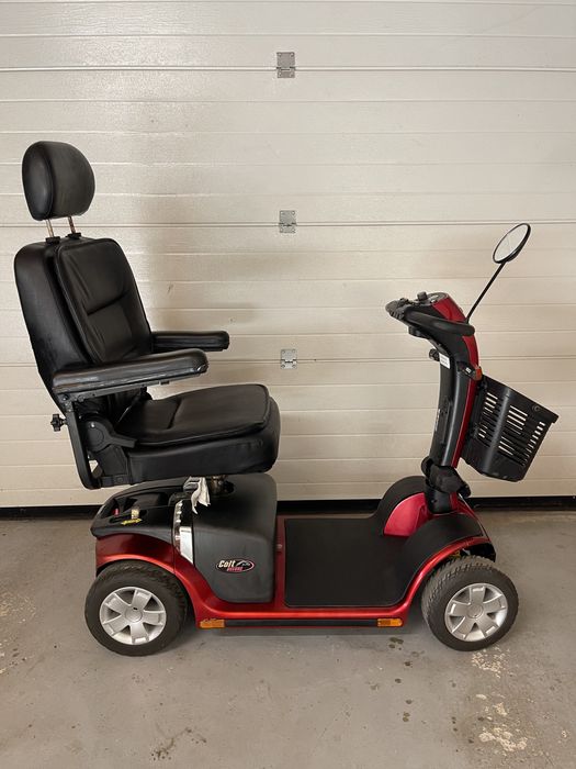 Carucior scuter Pride Colt persoane dizabilitati handicap batrani