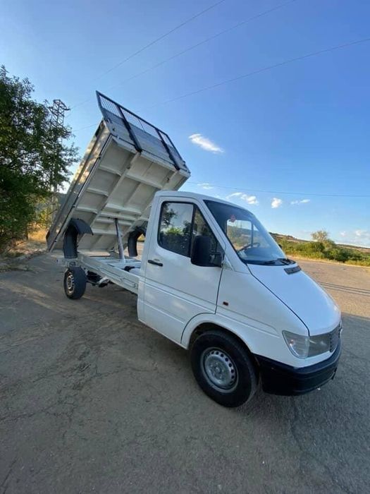 Mercedes 208D Sprinter (самосвал)