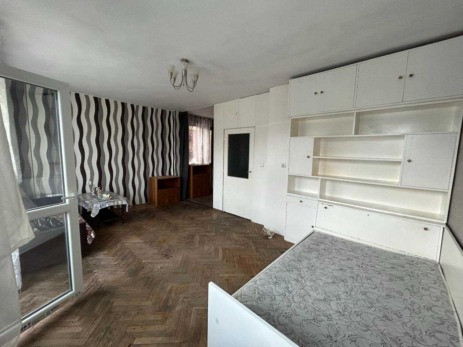 Тристаен апартамент, 89кв.м, кв. Запад, гр. Попово