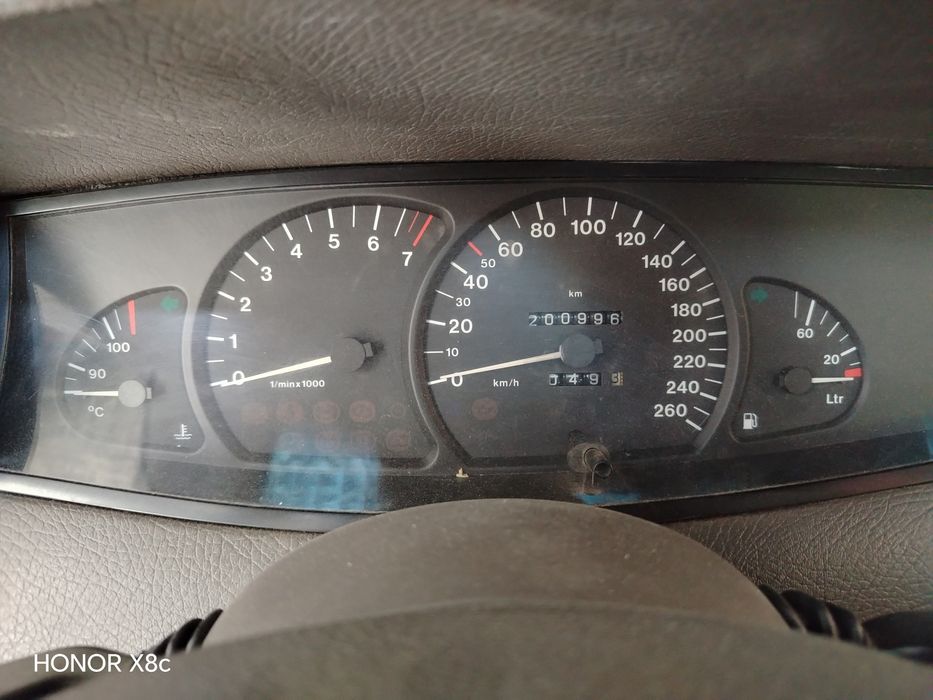 Продам Опель омега б 3литровый 99года автомат