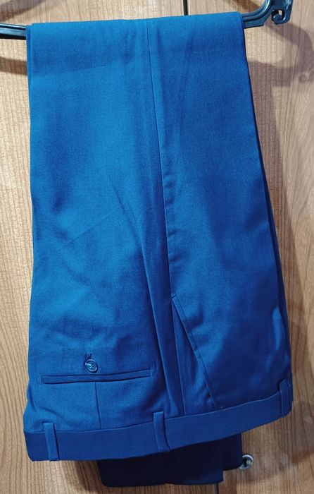 Янги Костюм Брюк. Ранги хам чиройли.