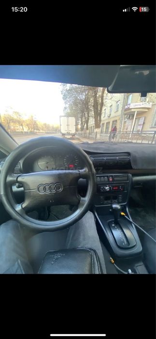 Audi A4 1995 года