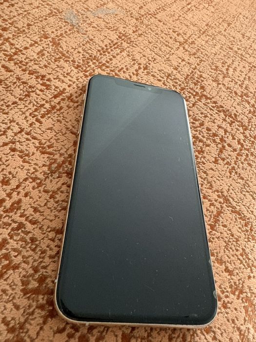 Телефон Iphone X………….