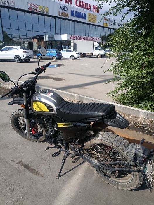 Мотоцикл скрамблер 250куб