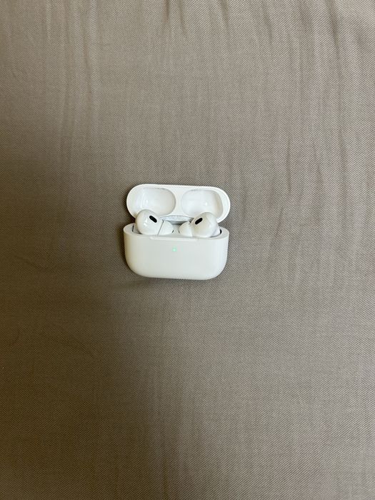 AirPods Pro 2 modelul 2022(Apple)