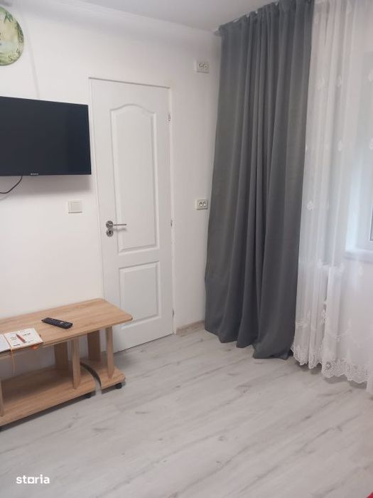 Garsoniera Ploiesti Vest