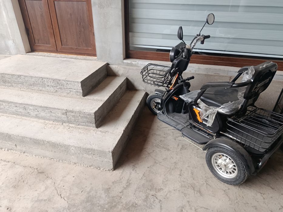 Скутер сотилади янги