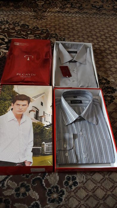 Рубашки с рукавами.