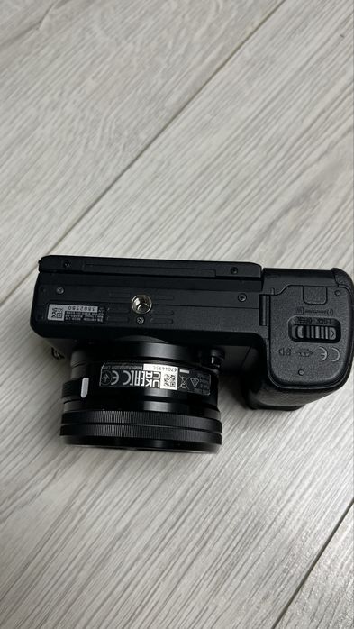 Видеокамера Sony 6400