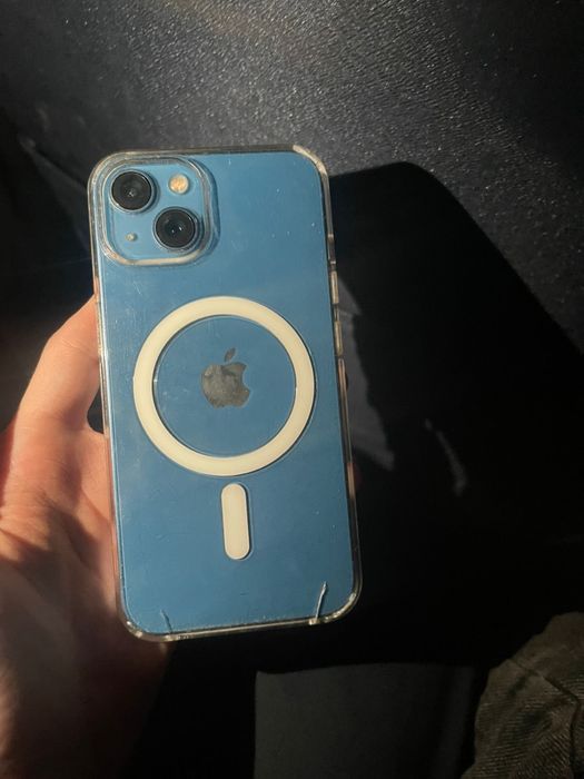 Продается Iphone 13
