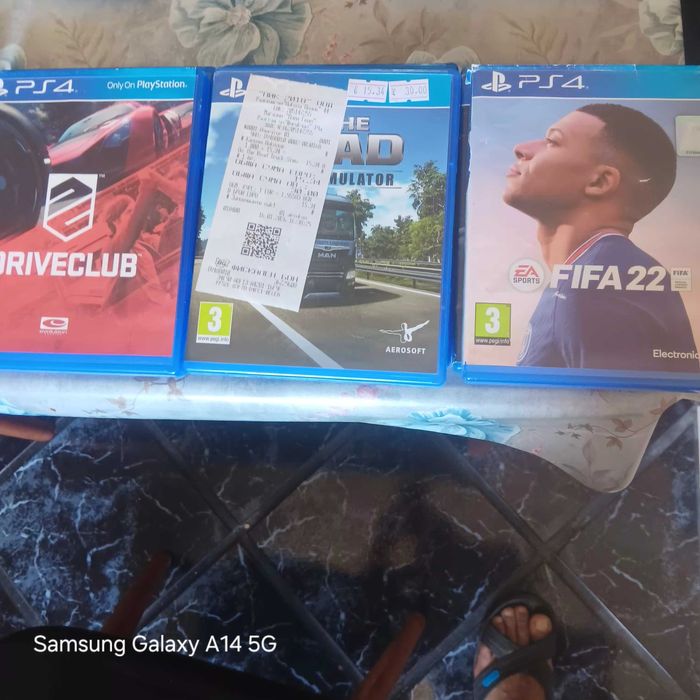 Телевизона игра плестеишън 4. И волан със педали