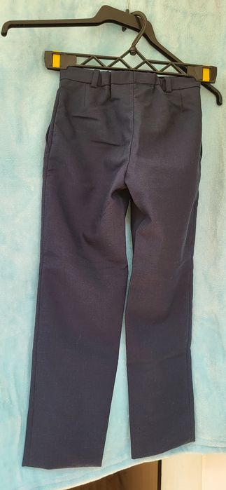 Pantaloni de scoala/ocazie pt copil 6-7 ani