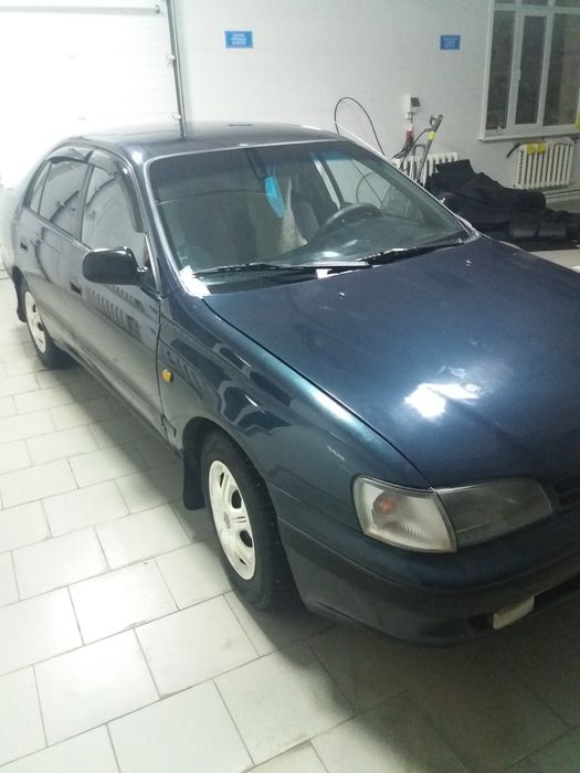 Продам Тайота Карина "Е"