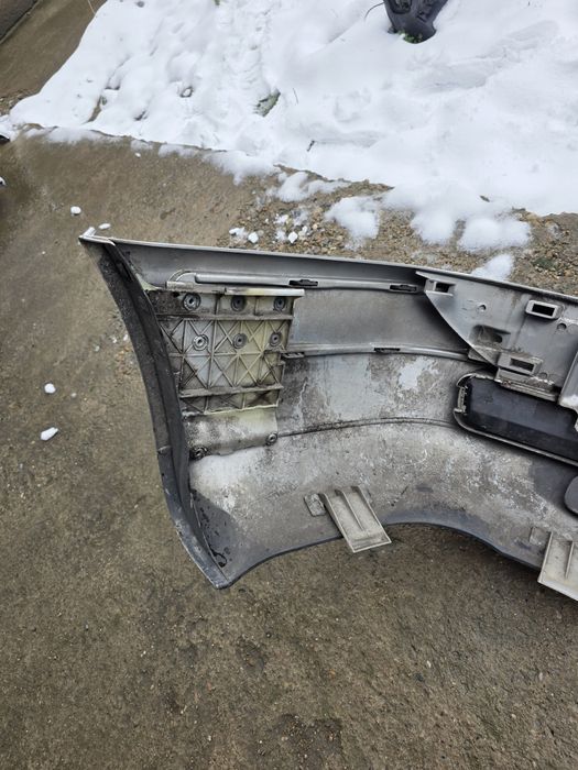 Передний бампер Ауди 100 С4 кузов.Оригинал.