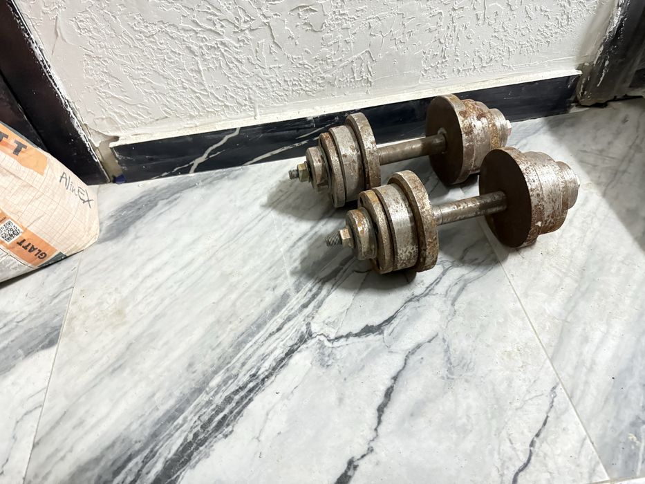 Продается гантели 15 кг